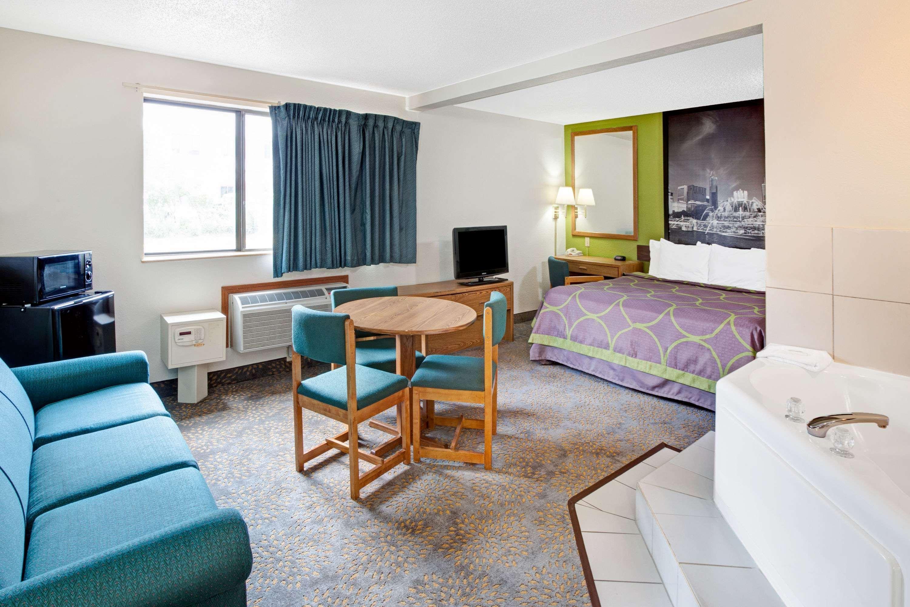Super 8 By Wyndham Mokena/Frankfort /I-80 Ngoại thất bức ảnh